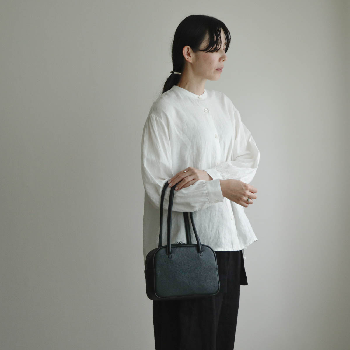 STUDIO LA CAUSE／【受注商品】ロングショルダーボストン （S）BG 132 SS EM