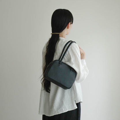 STUDIO LA CAUSE／【受注商品】ロングショルダーボストン （S）BG 132 SS EM