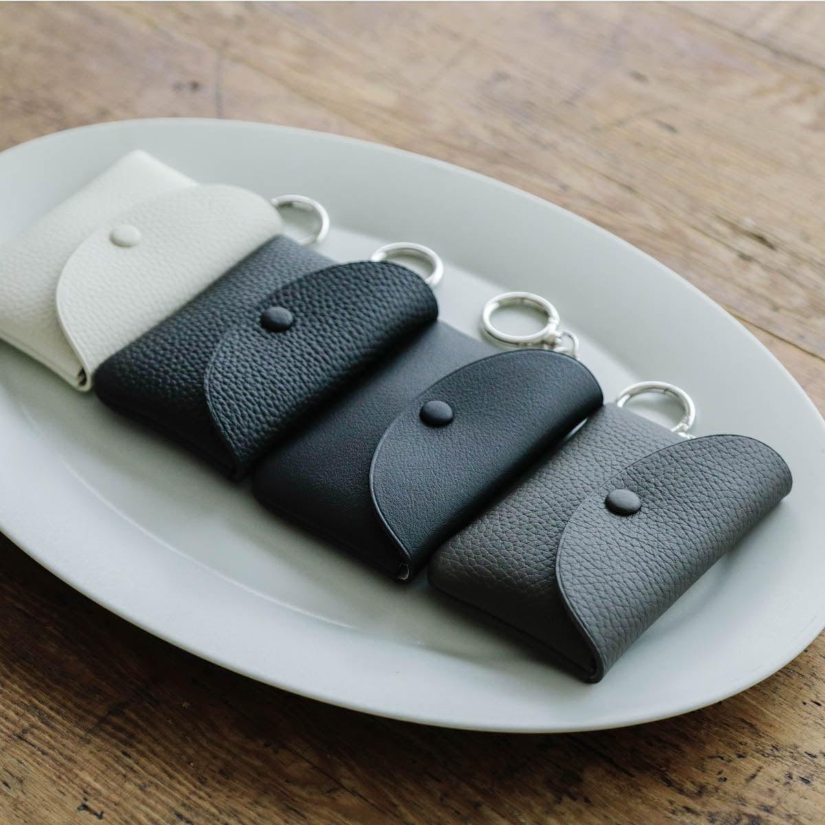 STUDIO LA CAUSE／【受注商品】内縫いフラップキーケース KEY 032 EM