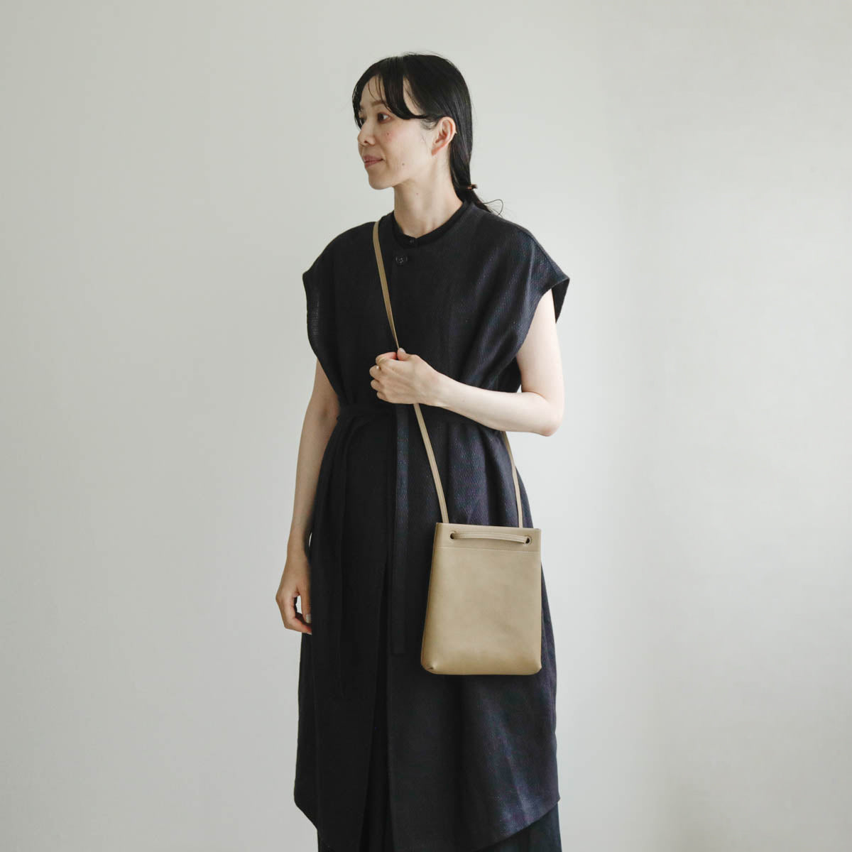 STUDIO LA CAUSE／【受注商品】タテ型サコッシュ　BG 127 LN
