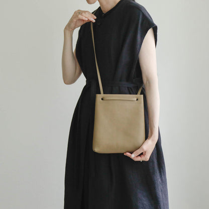 STUDIO LA CAUSE／【受注商品】タテ型サコッシュ　BG 127 LN