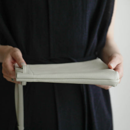 STUDIO LA CAUSE／【受注商品】タテ型サコッシュ　BG 127 LN