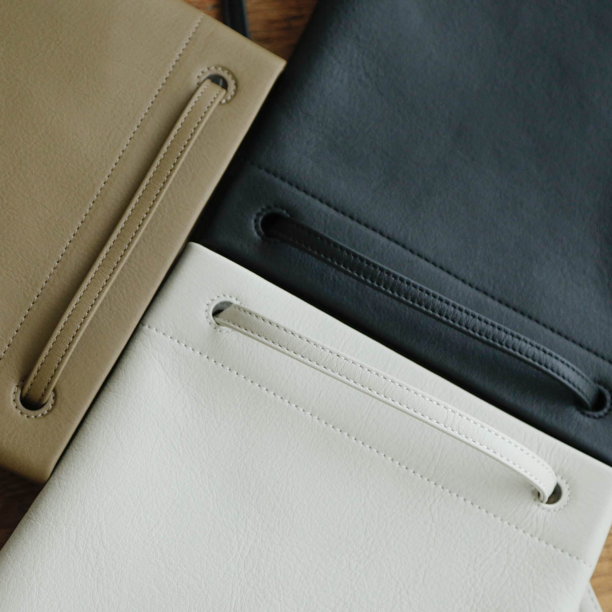 STUDIO LA CAUSE／【受注商品】タテ型サコッシュ　BG 127 LN