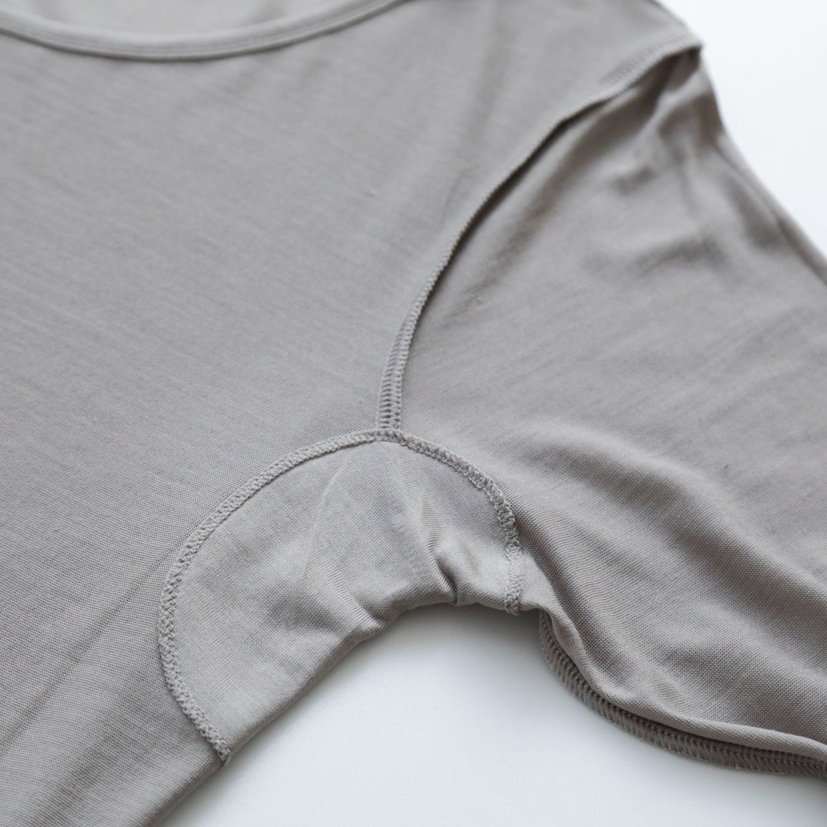 COCOONA SKINWEAR／5分袖ケアインナー