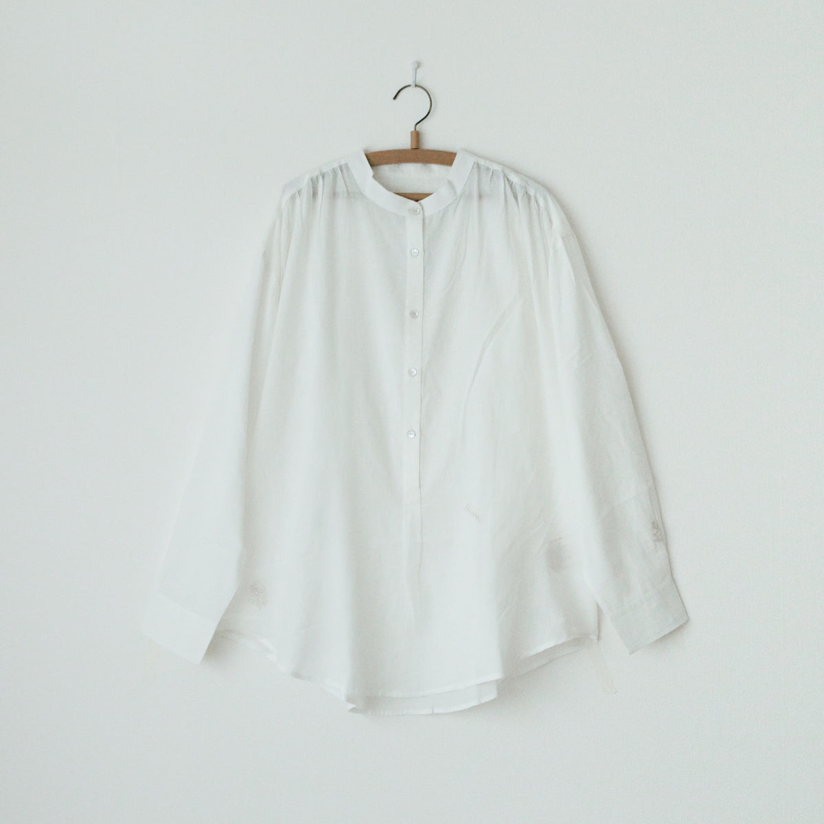 BUNON／Logo&Embroidery Blouce（BN2669）