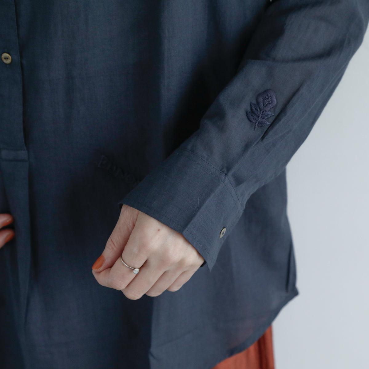 BUNON／Logo&Embroidery Blouce（BN2669）