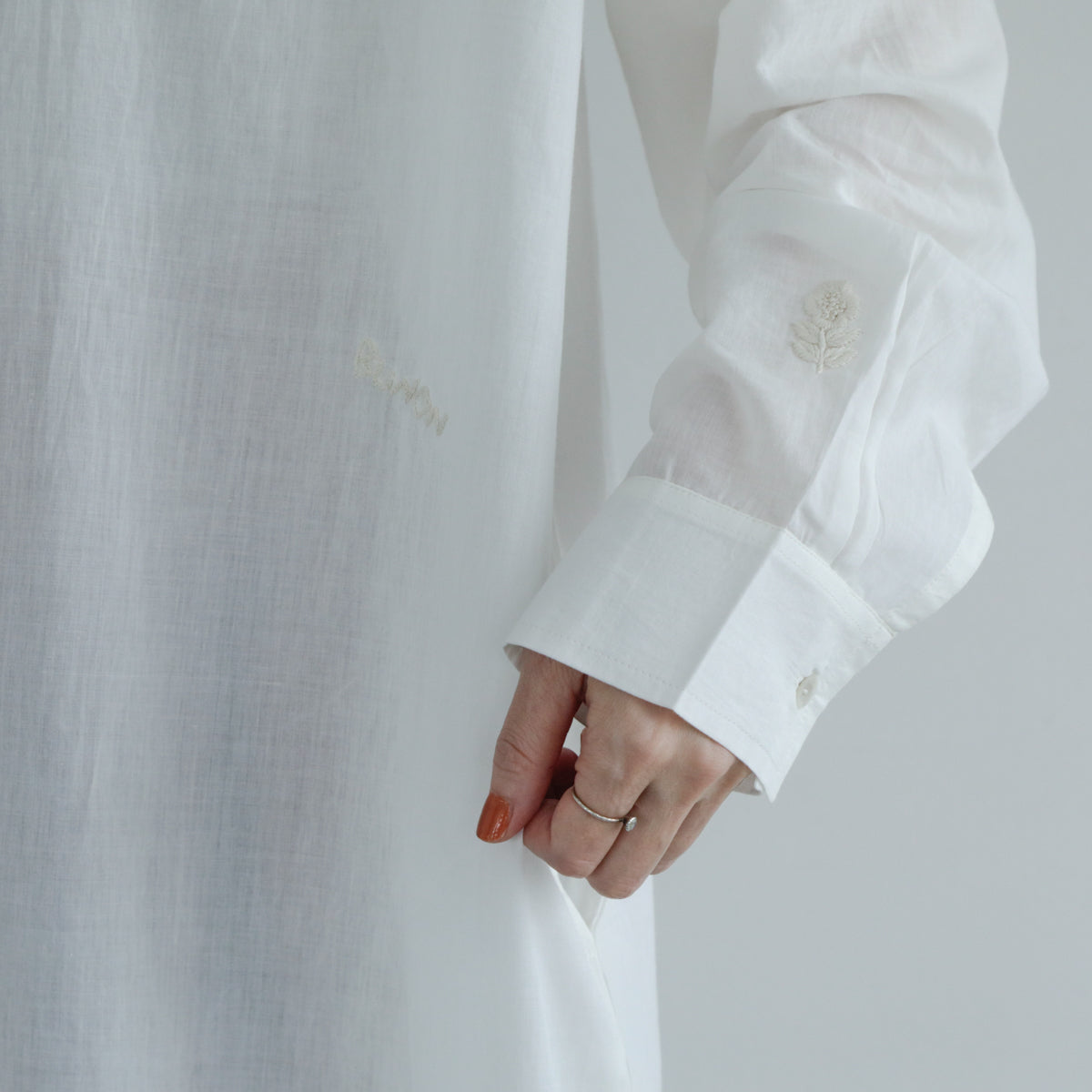BUNON／Logo&Embroidery Dress（BN2670）