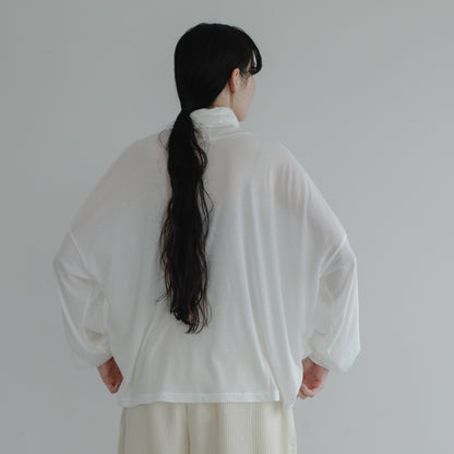 Shida／Turtle neck pullover