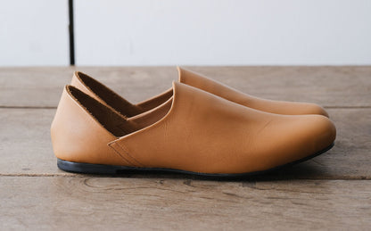【受注商品】［AUTTAA］ルームシューズ２smooth kip