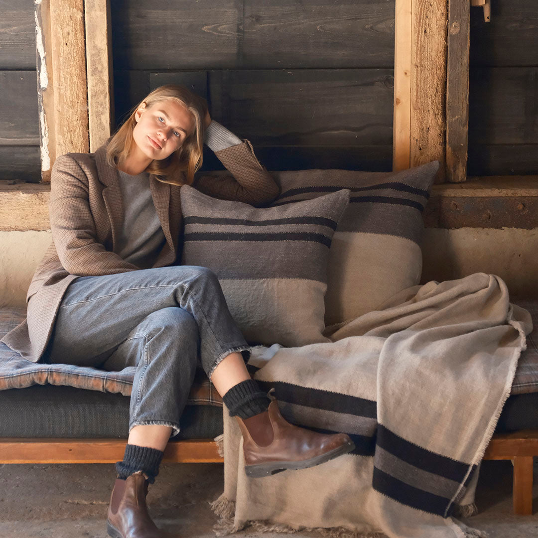 LIBECO クッションカバー　ブラックハウス