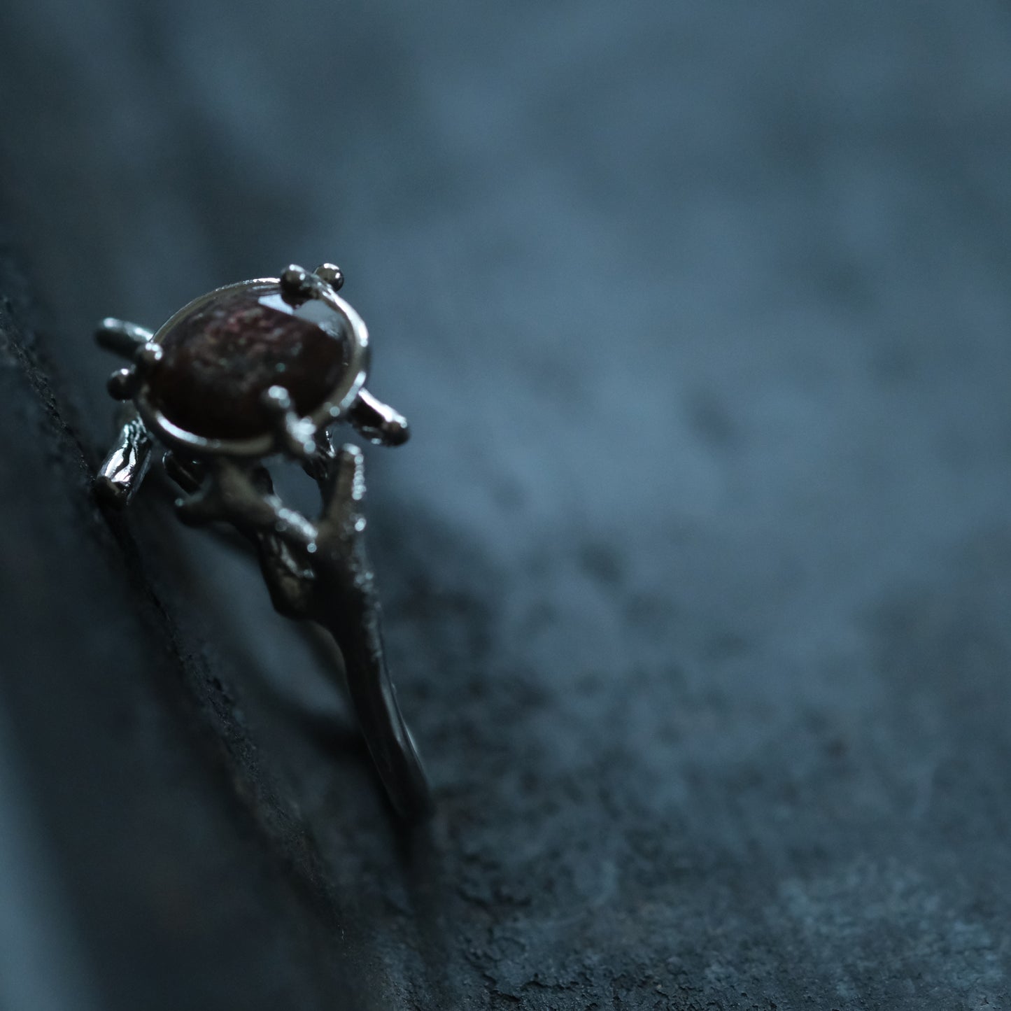 ［装身具LCF］ブラッドショットアイオライトの指輪