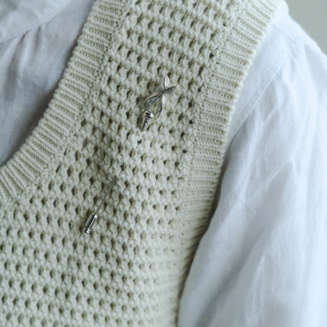 ［Furuhashi michiko］ヤドリギのクラバットピン