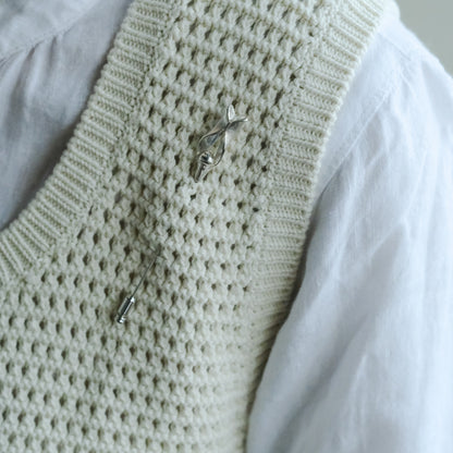 ［Furuhashi michiko］ヤドリギのクラバットピン