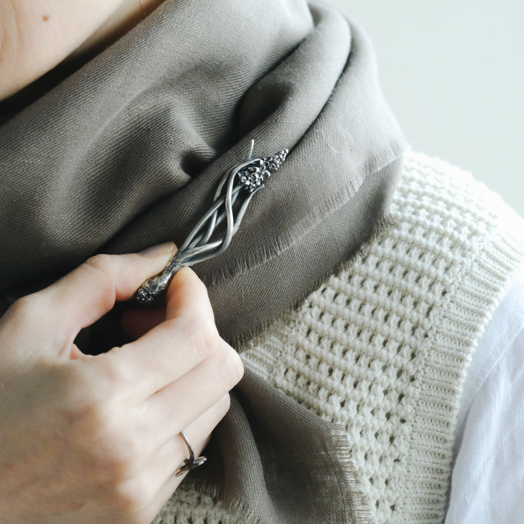 ［Furuhashi michiko］ムスカリのブローチ