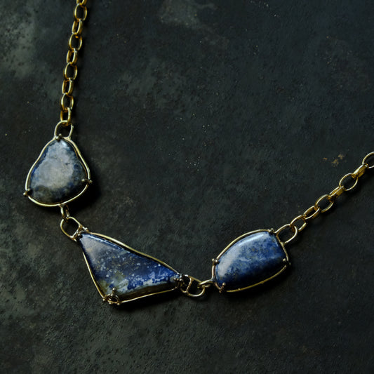 ［装身具LCF］真鍮と天然石のネックレス　三石