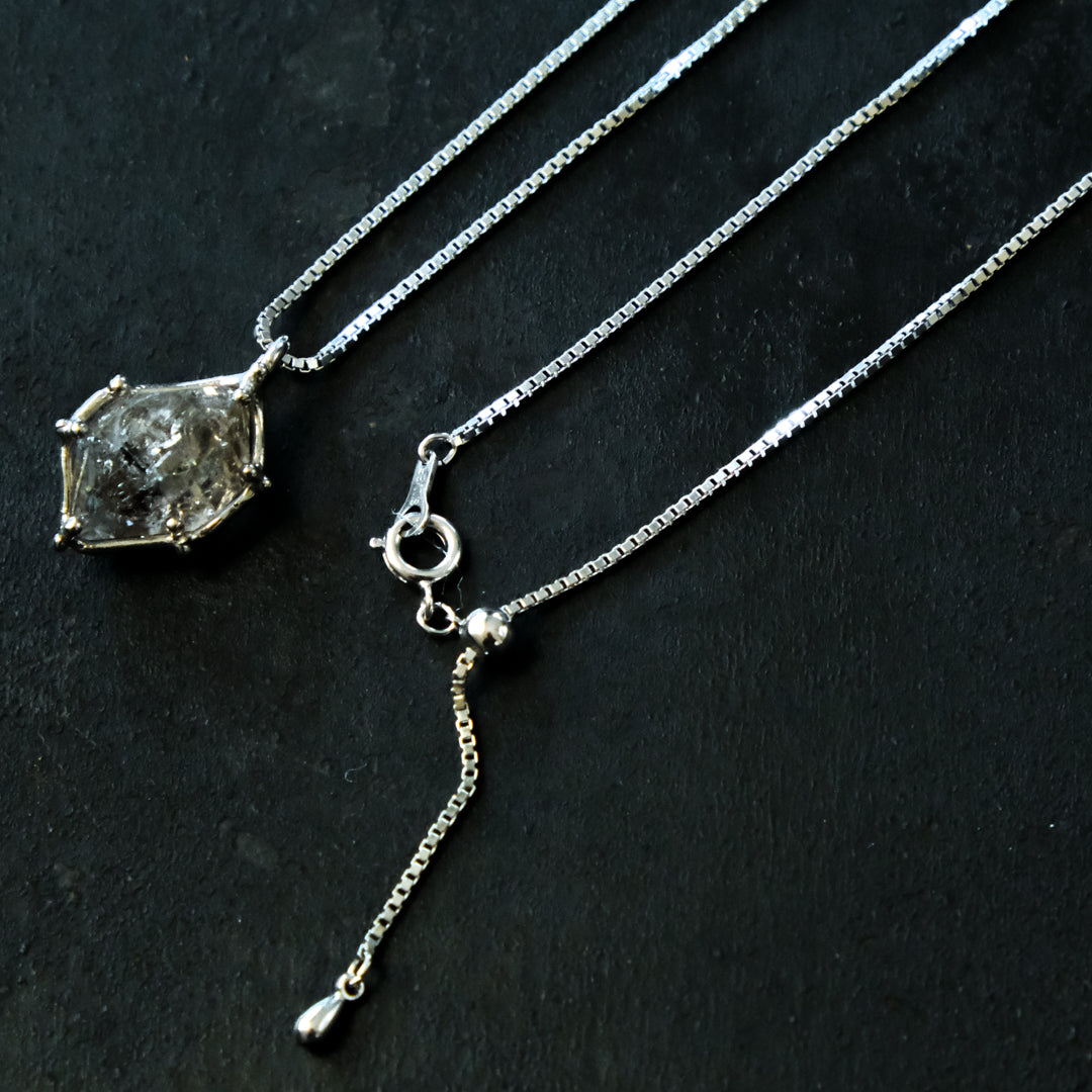 ▲アジャスター付き