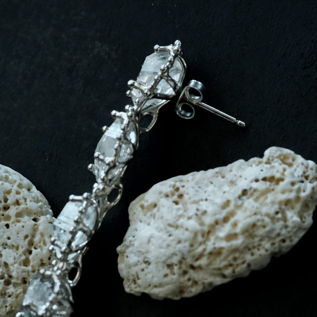 装身具LCF］原石水晶のピアス 五石 – Envelope - エンベロープ