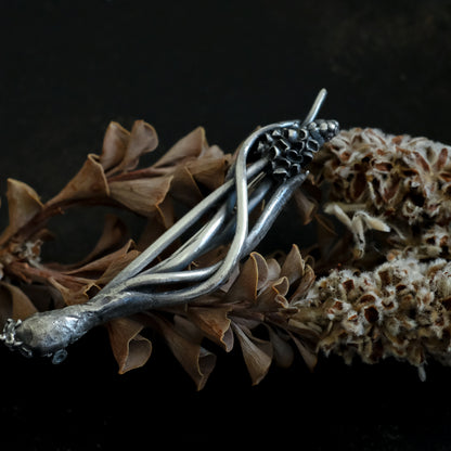 ［Furuhashi michiko］ムスカリのブローチ