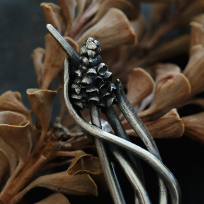 ［Furuhashi michiko］ムスカリのブローチ