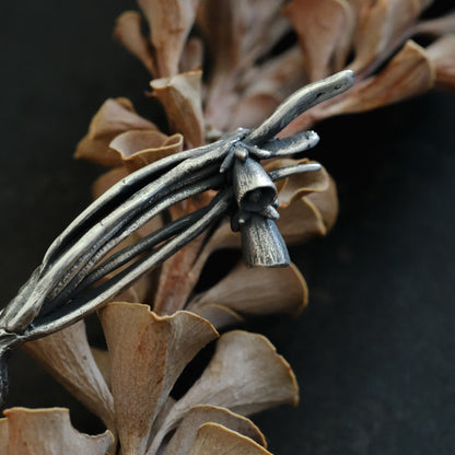 ［Furuhashi michiko］ペチコート水仙のブローチ