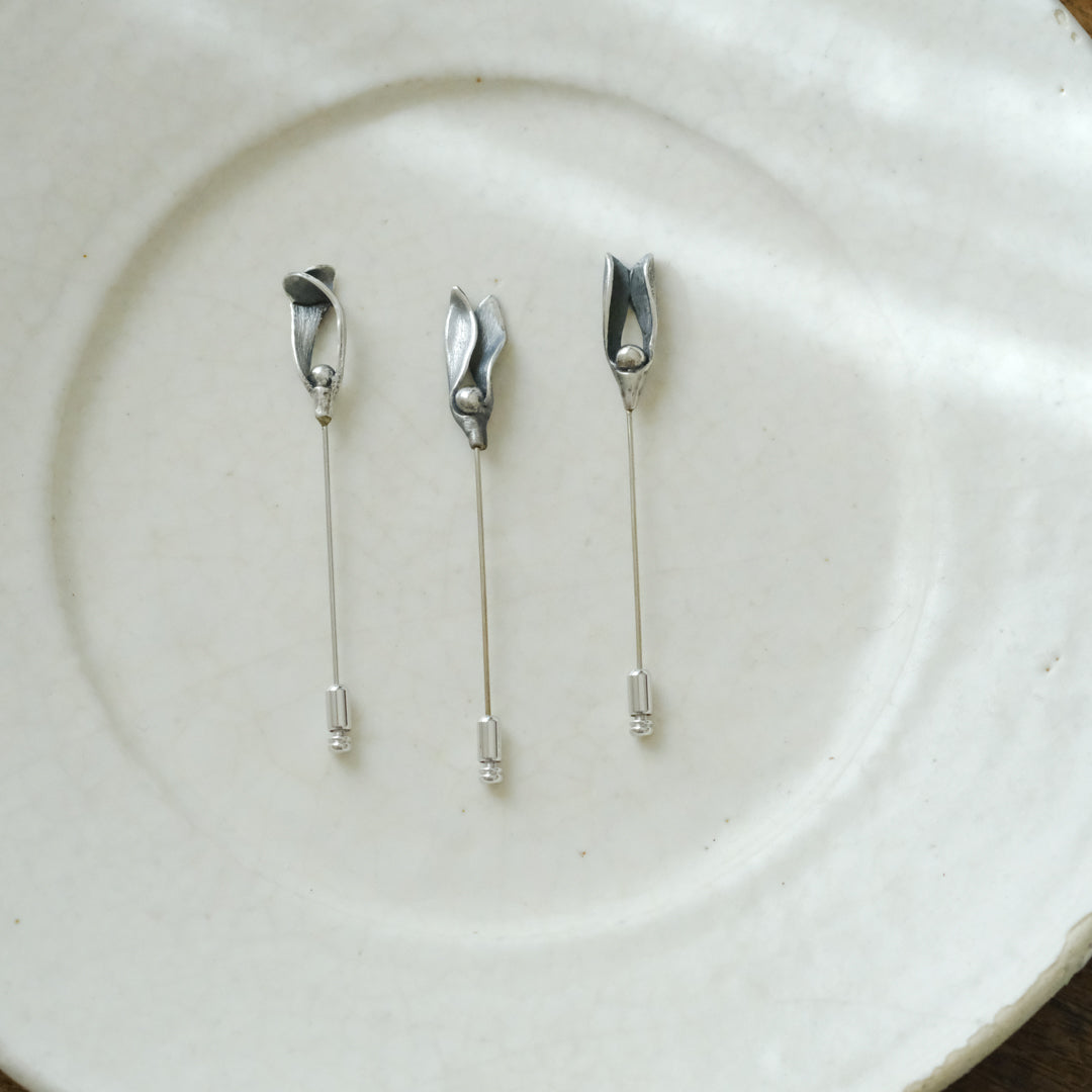 ［Furuhashi michiko］ヤドリギのクラバットピン