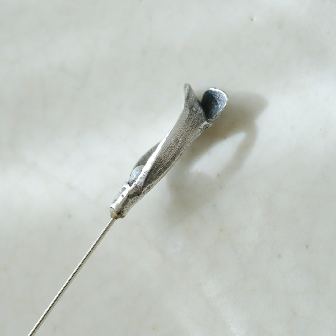 ［Furuhashi michiko］ヤドリギのクラバットピン