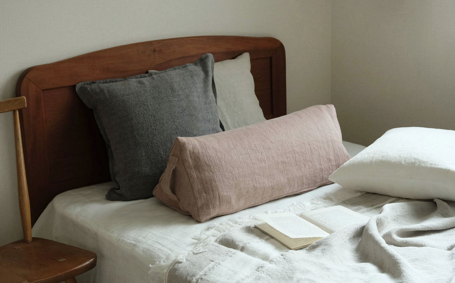 TLB HOME ボルスタークッション