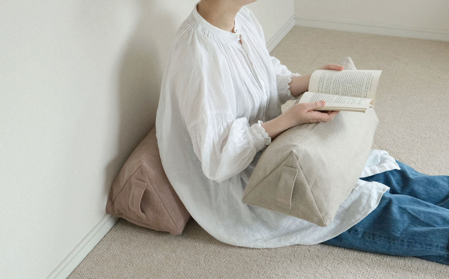 TLB HOME ボルスタークッション