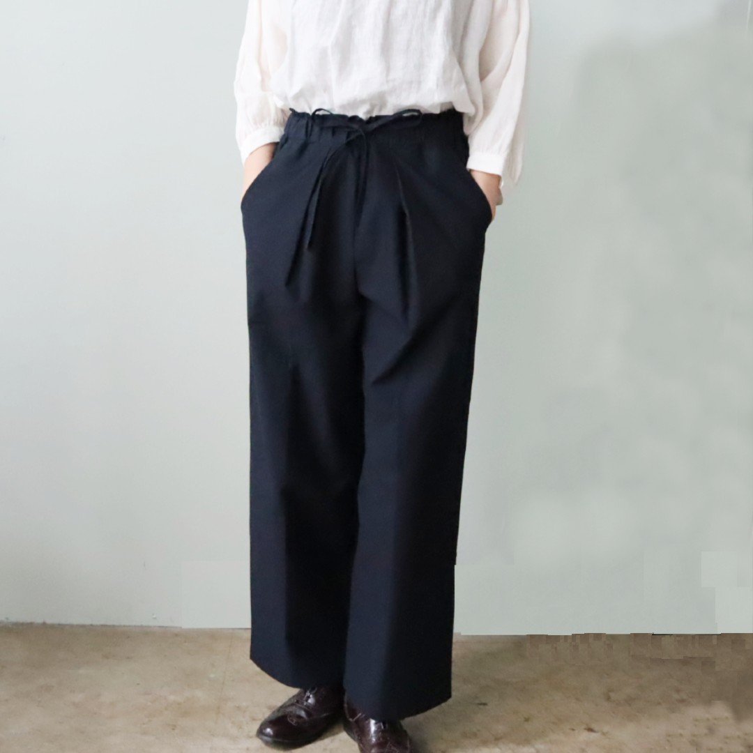 【パターン】スタンドカラーのギャザーブラウス