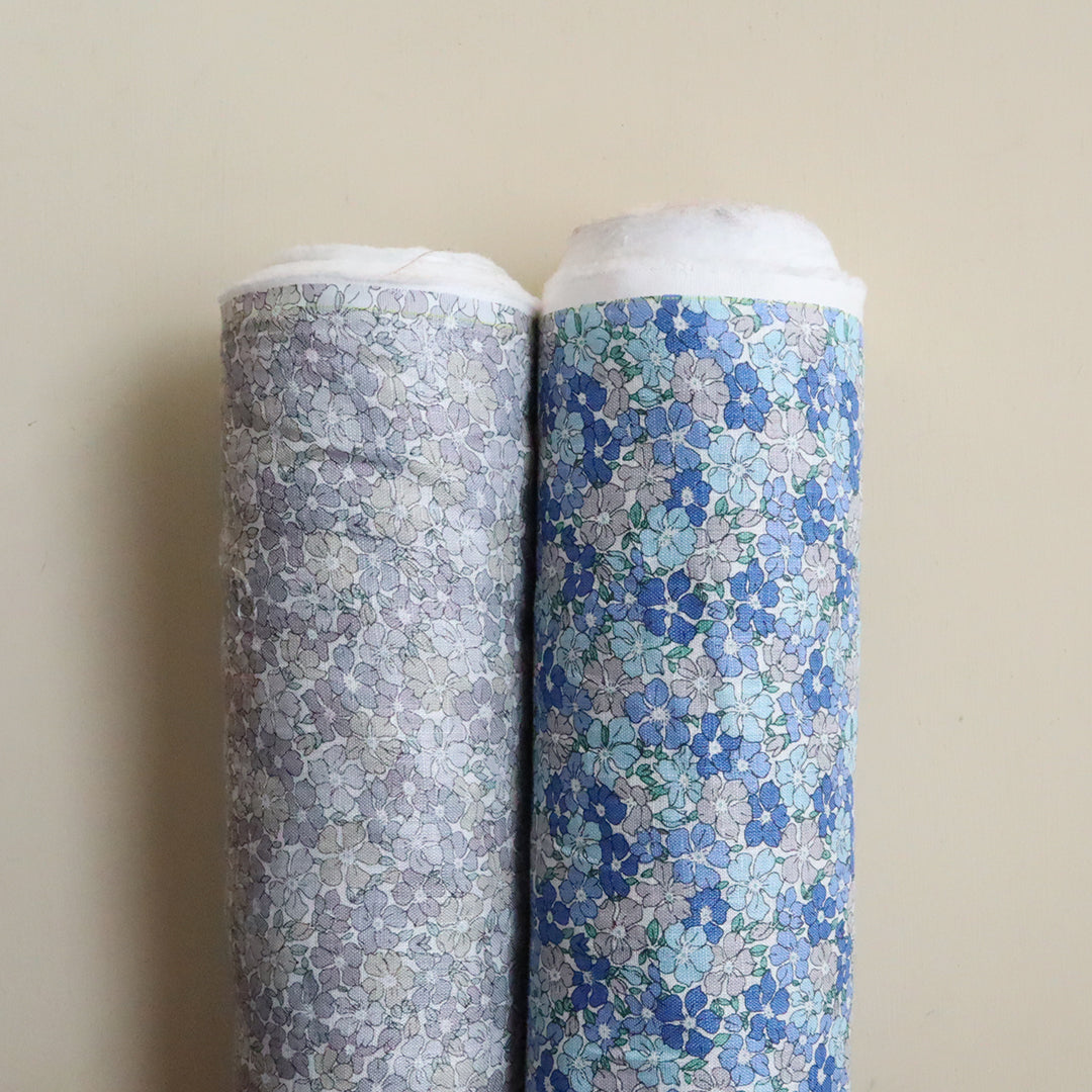 LIBERTY フランダースリネン「セイディ・ローズ」ブルー