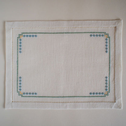 1枚のサイズはタテ２０×ヨコ２７cm