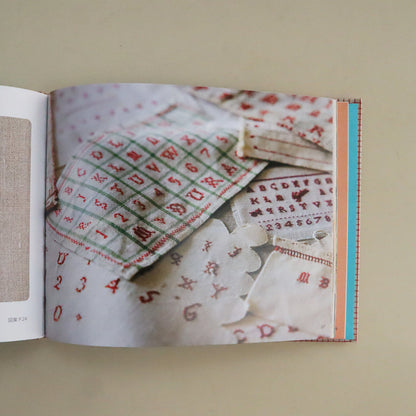 Belle journée chez nous いつもなかよし　クロスステッチ絵本