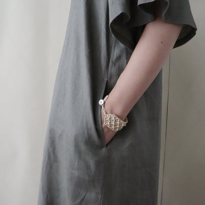 【2025 ENYO】フィッシュスリーブのシフトドレス　カキ