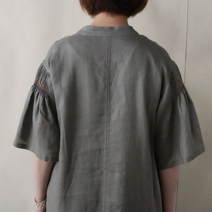 【2025 ENYO】フィッシュスリーブのシフトドレス　カキ