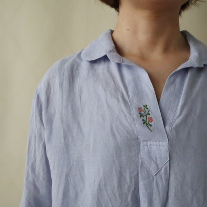 【2025 ENYO】ラウンドターンダウンカラーのプルオーバー　ブルー べべ