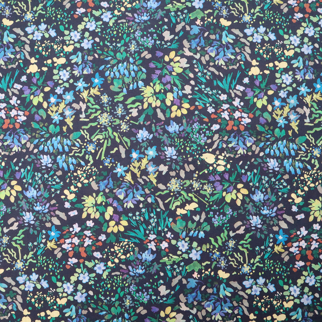 LIBERTY FABRICS　「ハイランド・ホリデー」ネイビー