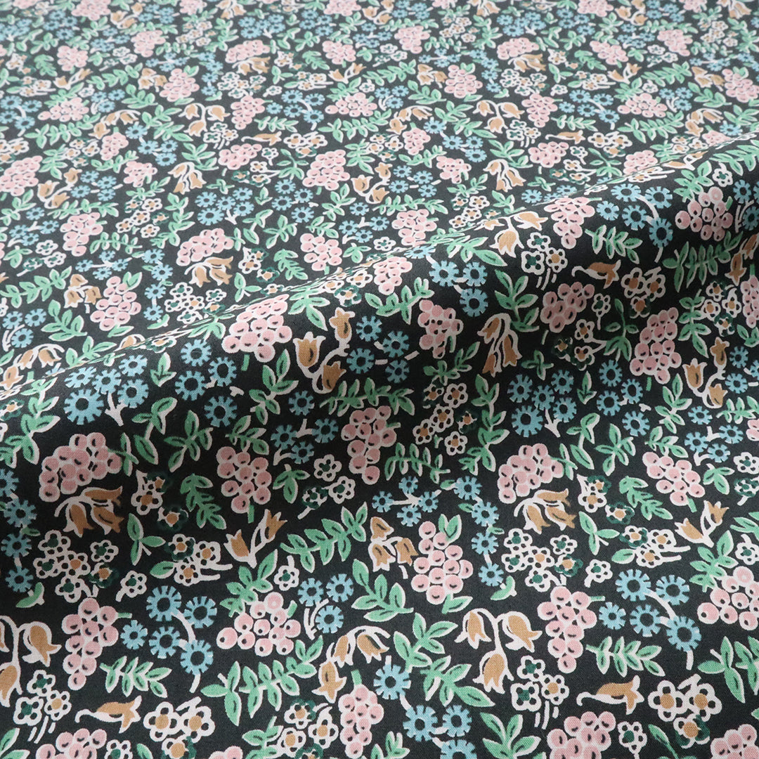 LIBERTY FABRICS　「ベリー・チャーム」グリーン