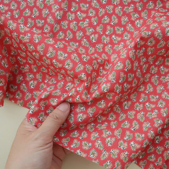 LIBERTY FABRICS　「プリティ・ペア」レッド