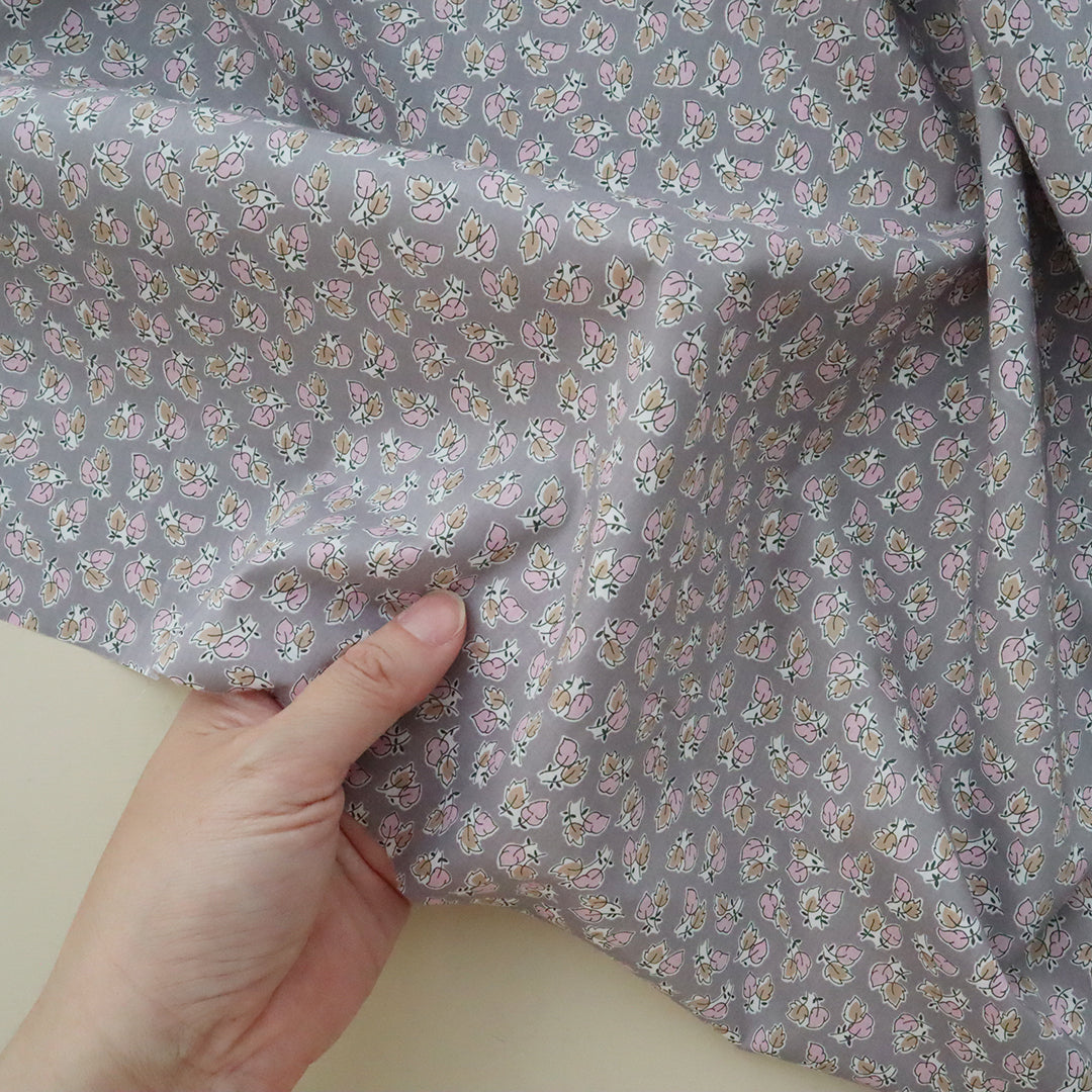 LIBERTY FABRICS　「プリティ・ペア」グレー