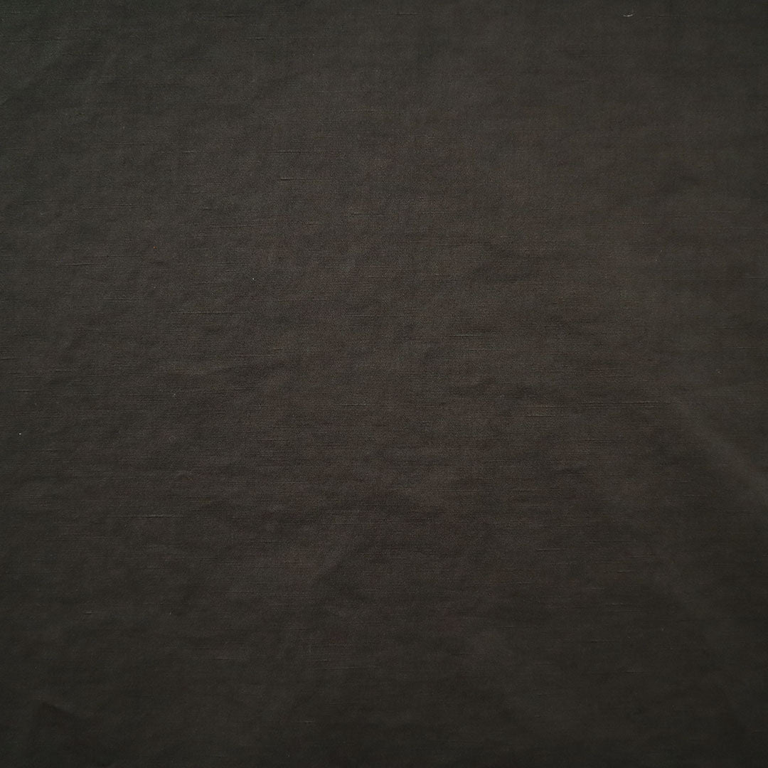 チャコールグレー