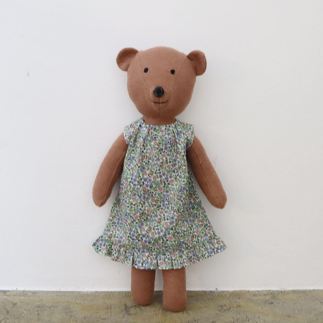 花柄のワンピース