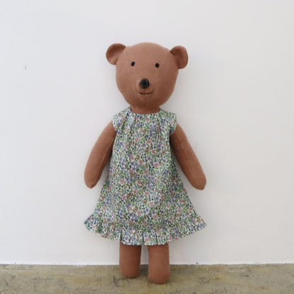 花柄のワンピース