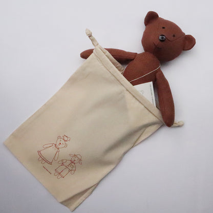 巾着に入れてお届けします