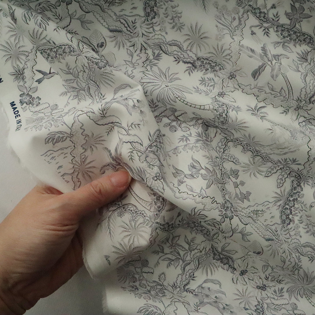 LIBERTY FABRICS　「トロピカル・トワール」グレー