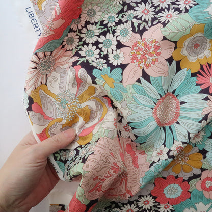 LIBERTY FABRICS　「サマーズ・イン・ザ・サン」ミックス