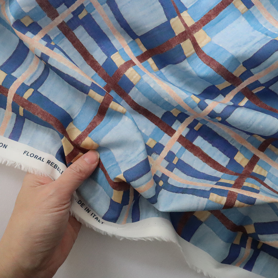 LIBERTY FABRICS　「フローリー」ブルー