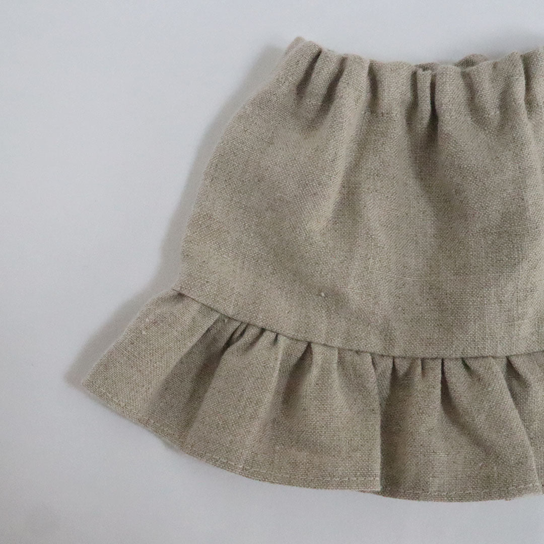 【材料セット】クゥクゥの着せ替え　刺しゅうのカットソーと裾フリルのスカート