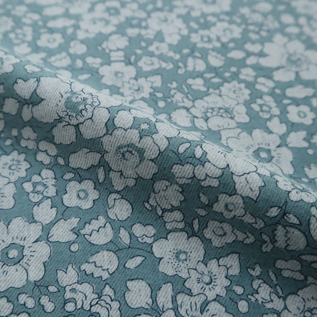Liberty fabrics エアリーコット  ベッツィ・ブー　ブルー