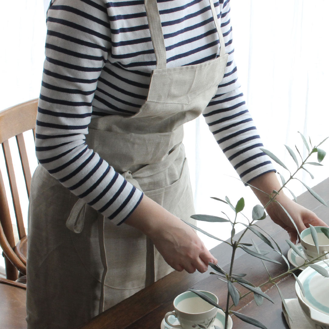 muku* さま専用★TLB HOME リネンカシュクールエプロン おいしいをつくる職人姿に憧れて。いつも着ていたいエプロン