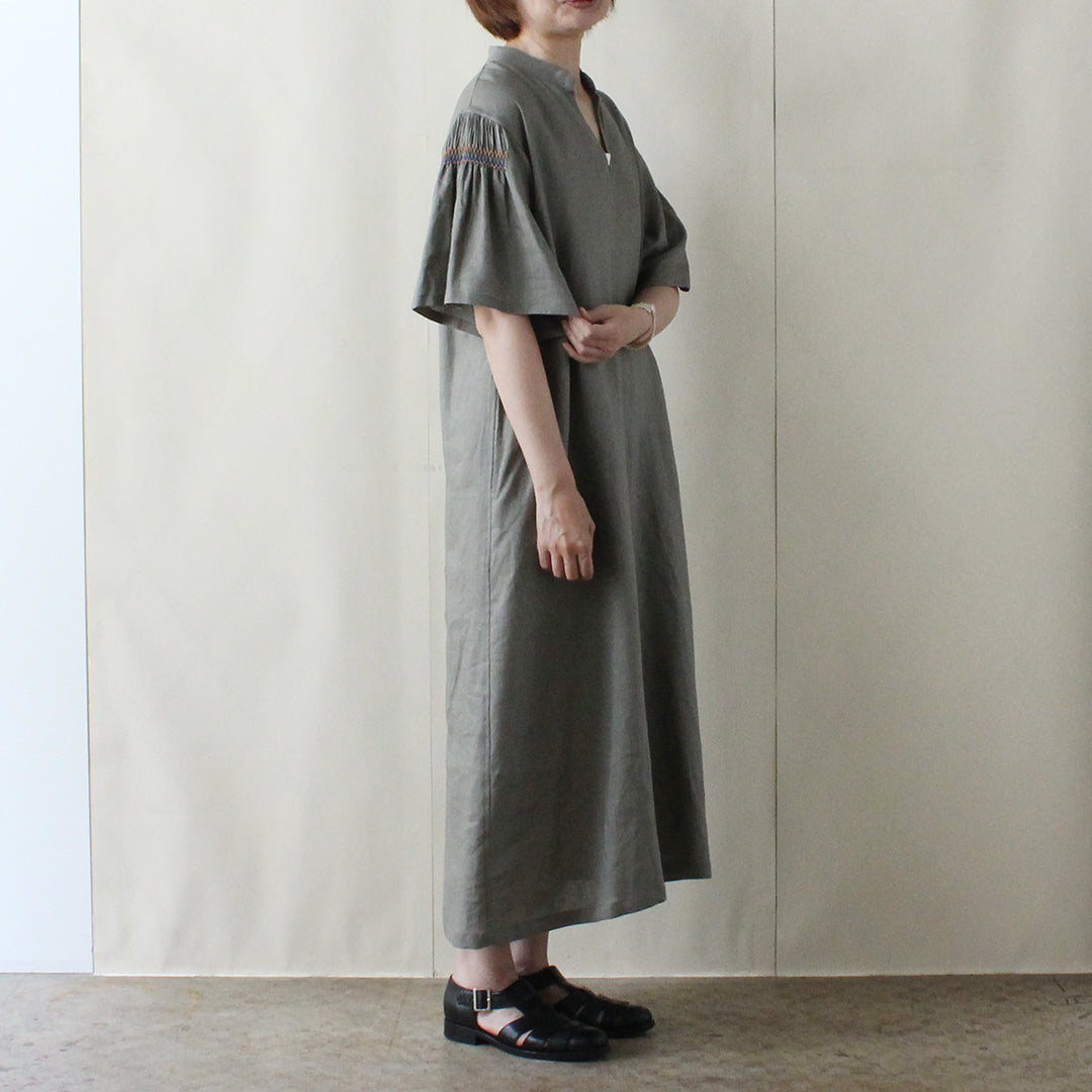 【2025 ENYO】フィッシュスリーブのシフトドレス　カキ